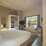 Viura Hotel