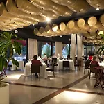 Viura Hotel 4*