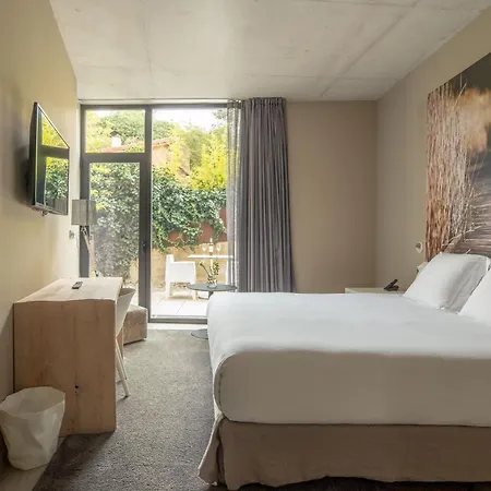 Hotel Viura 4*