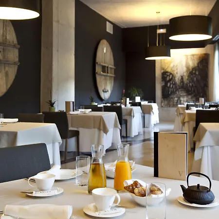 Hotel Viura 4*
