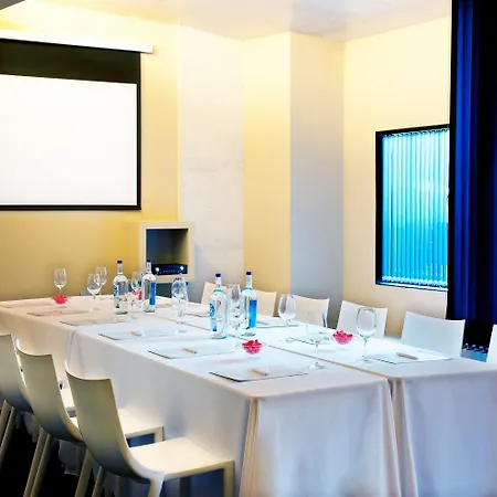 Hotel Viura 4*