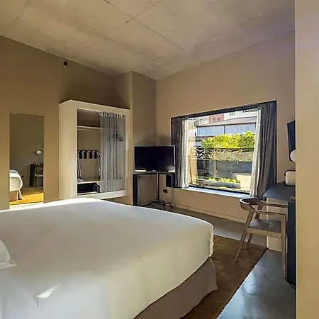 Viura Hotel 4*
